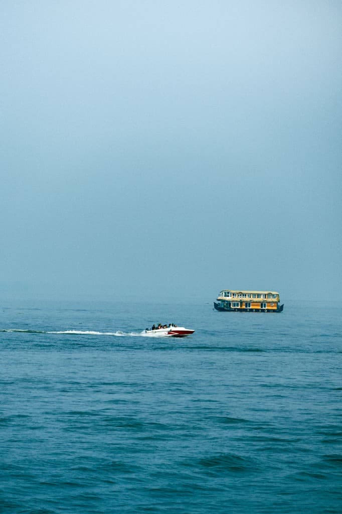 Speed Boat
