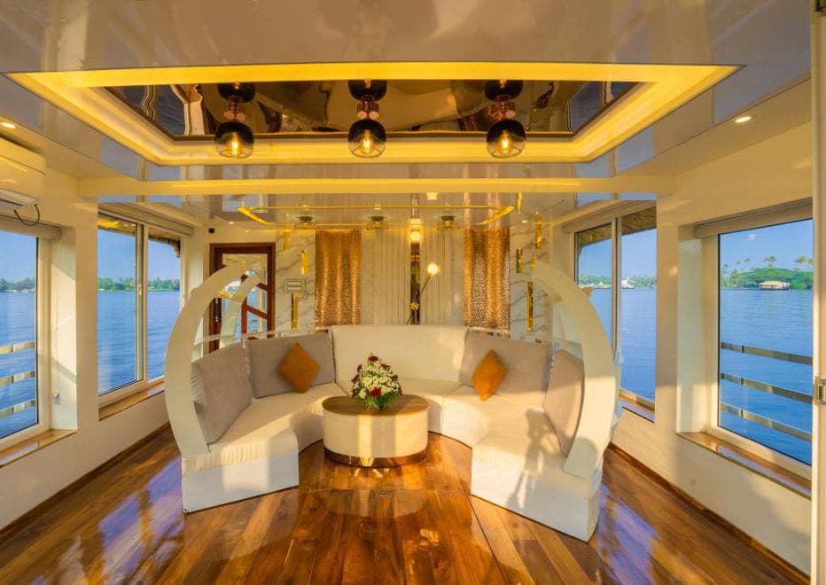 4 Bedroom Houseboat sub image 1