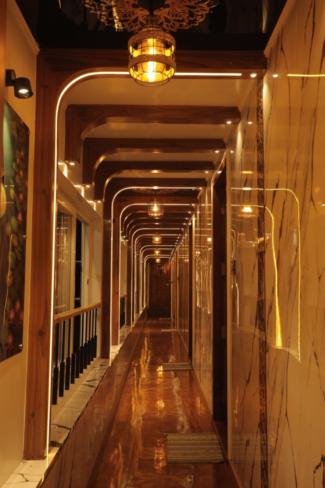 4 Bedroom Houseboat sub image 2